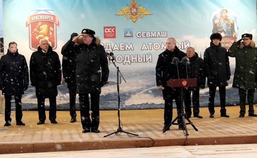 FOTO Putin a vizitat un șantier naval pentru a vedea cu propriii ochi noile submarine nucleare rusești