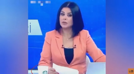 VIDEO Prezentatoare TV, concediată pentru că a pus un pahar Starbucks pe birou