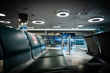 Aeroportul Internațional din Atena urcă puternic în prima zi de tranzacționare. Indicele de referință al bursei elene, la maximul din 2011