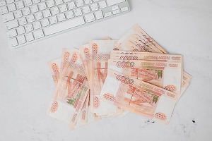 Volatilitate puternică pe Bursa de la Moscova, după impunerea de noi sancțiunilor americane