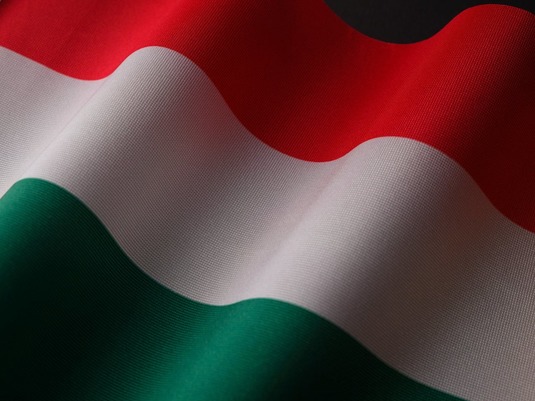 Justiția UE aplică o amendă drastică Ungariei pentru nerespectarea legislației privind azilul