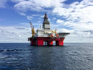 Producția de petrol a Rusiei a depășit cota OPEC+ în mai, dar țara se angajează să își îndeplinească obligațiile