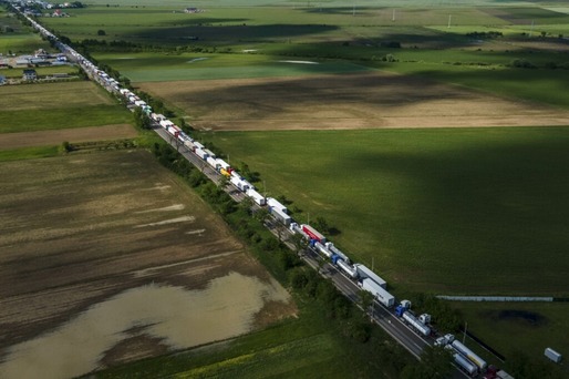 Guvernul Bulgariei încearcă să preia controlul asupra parcărilor de TIR de la granițele cu România