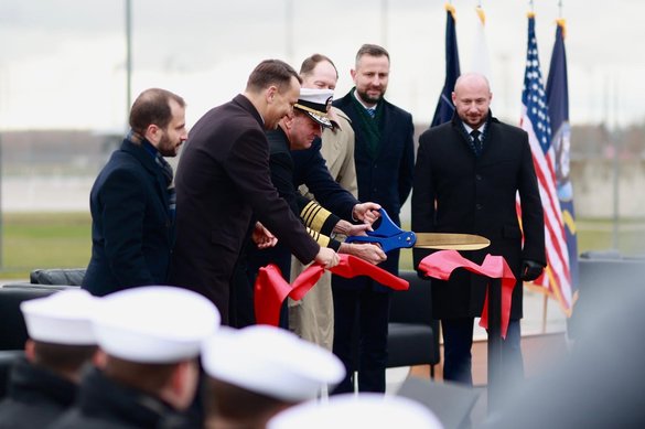 FOTO Statele Unite au inaugurat o importantă bază a scutului antirachetă al NATO. Reacția Moscovei