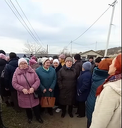 VIDEO Protest într-un sat pe care Chișinăul vrea să-l mute de la rețeaua energetică a Transnistriei la cea a restului Republicii Moldova. Locuitorii se tem de scumpirea curentului