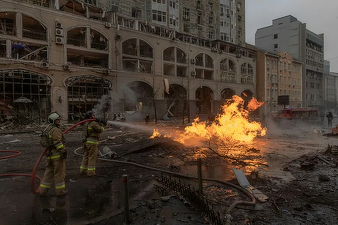 Birouri ale posturilor publice de televiziune, avariate de un atac la Kiev
