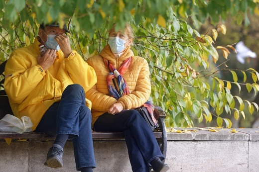 Stat din regiunea României dă înapoi banii celor amendați în pandemia COVID