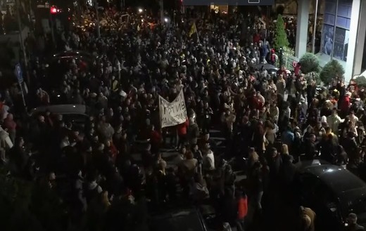 VIDEO Studenții au blocat radio-televizunea națională din Serbia