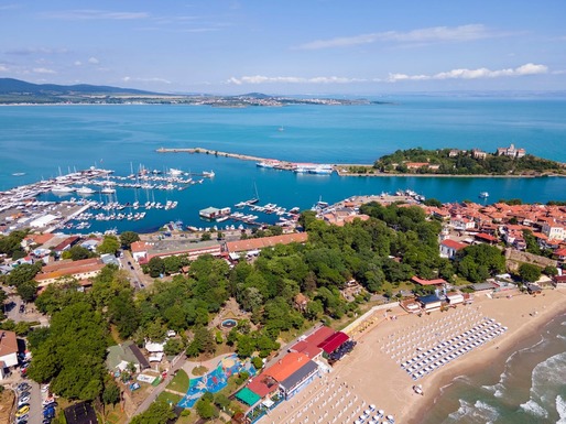 Românii - cei mai mulți turiști străini au venit în Bulgaria, în iunie