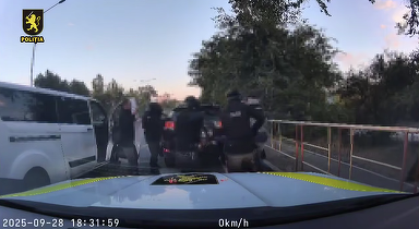 VIDEO Autoritățile moldovene au reținut trei persoane care ar fi pregătit destabilizări la protestele de luni
