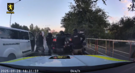 VIDEO Autoritățile moldovene au reținut trei persoane care ar fi pregătit destabilizări la protestele de luni
