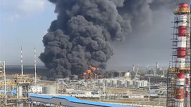 Războiul din Ucraina a intrat într-o nouă fază: SUA furnizează informații Ucrainei pentru lovituri cu drone asupra rafinăriilor rusești. Ținta: economia Rusiei