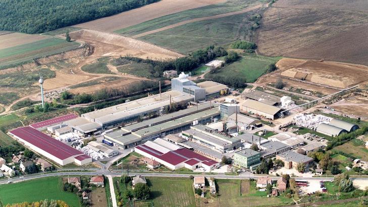 Proprietarul Cesarom oprește complet producția de plăci ceramice în Ungaria, după ce a mutat din producție în România