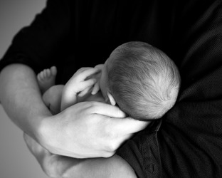 Alertă alimentară - sabotajul se extinde. Otravă de șobolani găsită acum în borcan cu mâncare pentru bebeluși și în alte țări