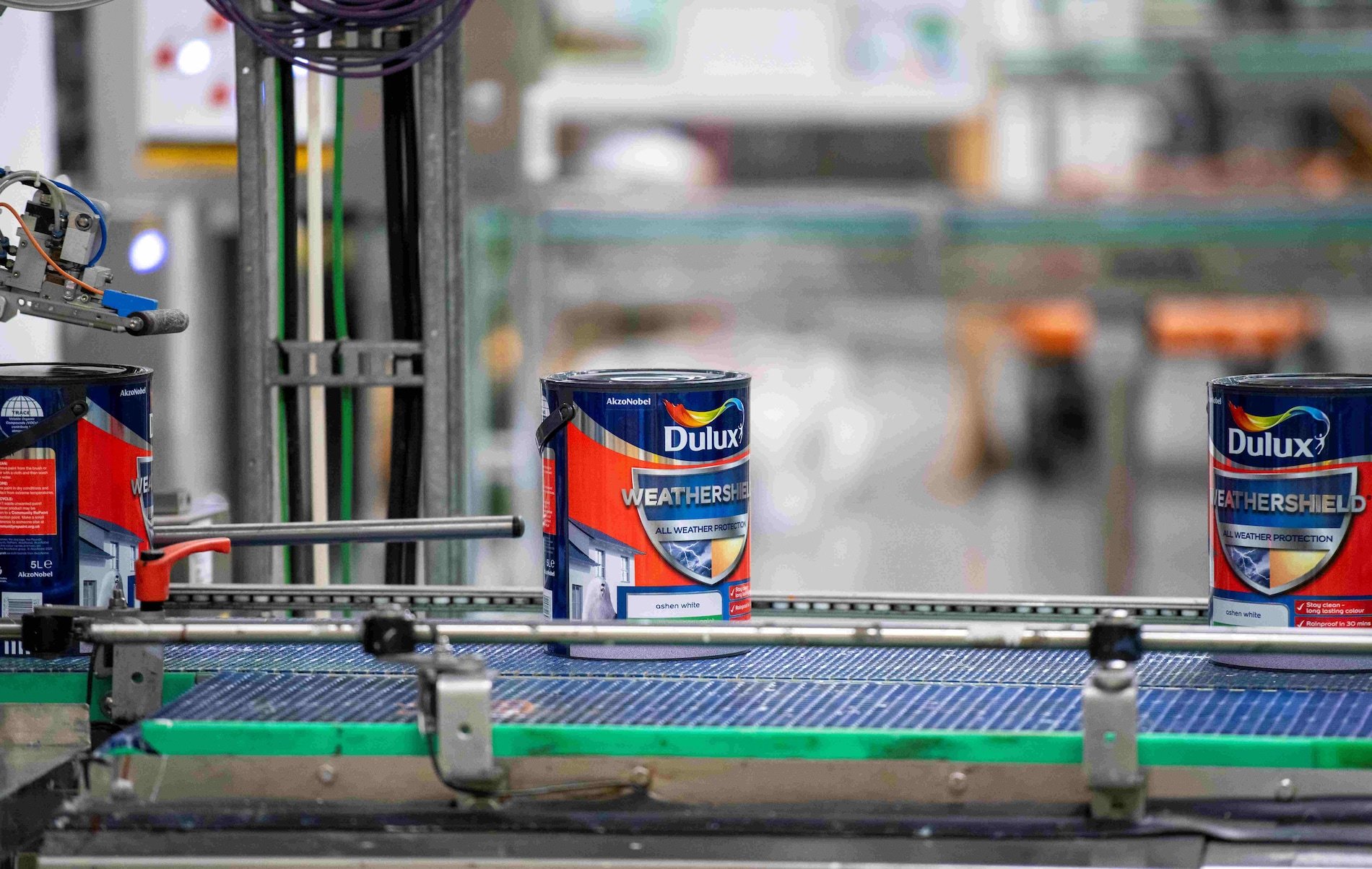 Ordin Putin: plasează activele rusești ale AkzoNobel sub administrare temporară