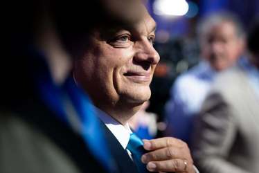 Viktor Orban rupe tăcerea și își îndeamnă susținătorii să restabilească democrația în țară