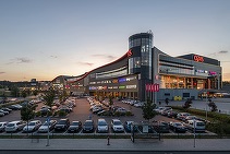 Cel mai mare investitor imobiliar din România anunță vânzarea centrului comercial Ozas din Vilnius, marcând ieșirea din regiunea Baltică
