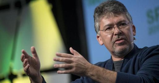 Fostul șef al diviziei de inteligență artificială a Google a trecut la Apple