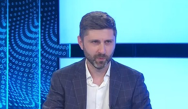 VIDEO PROFIT NEWS TV - Alex Filip, fondator Pickatrip.ro și Casa Filip: Vacanțe rezervate la prețuri mai mici