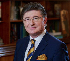 GUEST WRITER | Prof. dr. av. Ioan Chelaru: Iubirea în căsătorie și familie și… în afara ei