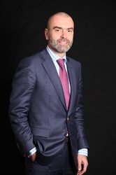 GUEST WRITER Florentin Țuca, Managing Partner al Țuca Zbârcea & Asociații: Sexul prin perete