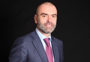 Da’ dumneavoastră cine sunteți să-mi ziceți când și cum să dau noroc? Câteva observații despre virusarea legitimității în post-democrație