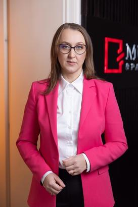 Inteligența artificială în companii: cele 7 riscuri juridice pe care antreprenorii români le ignoră