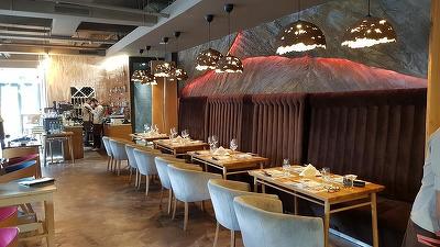 Cină Kaiseki cu fete frumoase