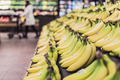 Chinezii au început să cumpere cantități record de banane din străinătate 