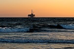 Fondul suveran al Norvegiei, cu titluri și în România, poate vinde acțiuni la companii petroliere de 6 miliarde dolari 