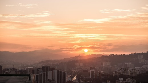 Rezervele internaționale ale Venezuelei au coborât la minimul ultimilor 30 de ani