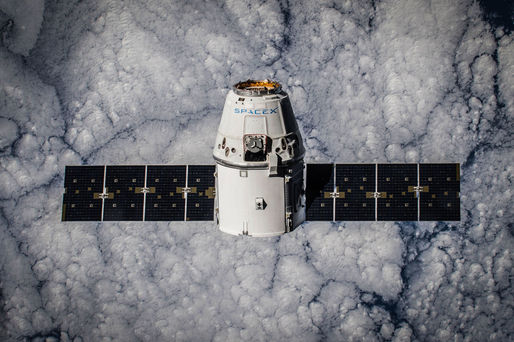 FOTO SpaceX bate palma cu Space Adventures pentru o misiune privată pe orbita Pământului, la o altitudine record