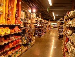 Bloomberg: Sistemul fragil care asigură aprovizionarea cu alimente la nivel global este sub presiune din cauza pandemiei. Cum ajunge toată mâncarea la oameni?