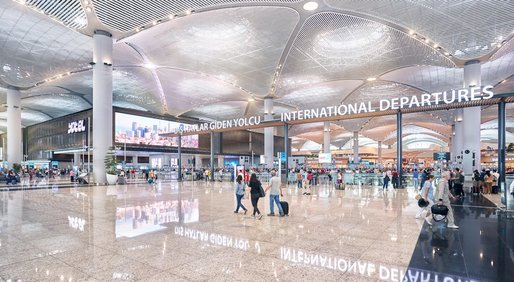 Aeroportul Istanbul urcă pe primul loc în topul celor mai aglomerate aeroporturi din Europa 