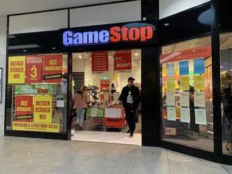 UPDATE Acțiunile GameStop se prăbușesc, la o zi după ce aproape și-au triplat valoarea