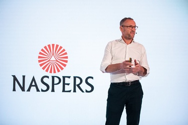 Naspers și Prosus, proprietarul eMAG, lansează un schimb de acțiuni menit să crească valoarea companiilor