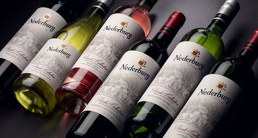 Heineken discută preluarea companiei sud-africane Distell, potențial cea mai mare tranzacție din ultimii 3 ani. Anterior a concediat 8.000 de angajați