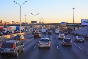 Piața auto din Rusia s-a prăbușit din cauza războiului