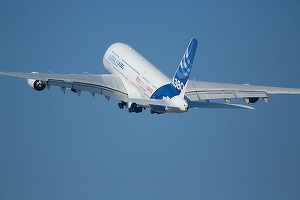 Avioanele de tip super-jumbo sunt scoase de la naftalină odată cu reluarea călătoriilor