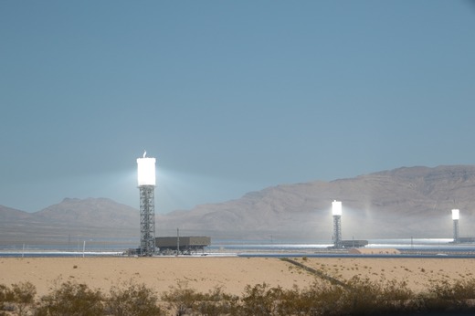 California a declarat stare de urgență energetică din cauza caniculei. Risc de întreruperi ale curentului. Statul american suferă inclusiv din cauza închiderii centralelor pe gaze