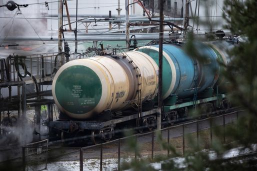 Producția de petrol a Rusiei cade cu 20% dacă nu va reuși să înlocuiască tehnologia furnizată de Halliburton, Schlumberger, Baker Hughes, Weatherford
