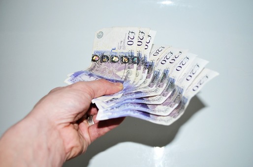 GRAFIC Marea Britanie se împrumută la cele mai ridicate costuri din ultimii 16 ani