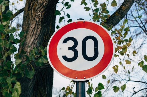 Amsterdam va reduce limitele de viteză la 30km/h 
