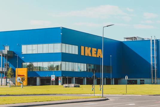 Ikea majorează salariile pentru a stopa demisiile