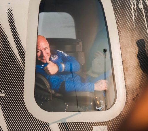 Compania spațială Blue Origin, susținută de miliardarul Jeff Bezos, anunță concedieri