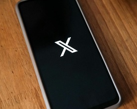 Comisia Europeană deschide o anchetă împotriva X