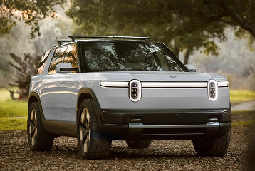 Robotaxi - Uber investește până la 1,25 miliarde dolari în Rivian pentru robotaxiuri în SUA, Canada și Europa