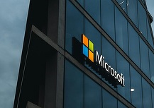 Cea mai abruptă cădere lunară din ultimii 26 de ani. Acțiunile Microsoft, pe cale să încheie luna cu cea mai slabă performanță de la bula dot-com