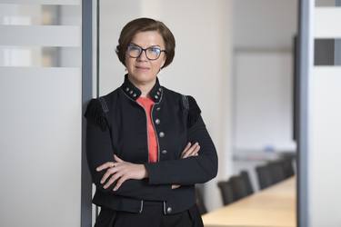 Daniela Dărăban, Director Executiv al Federației Asociațiilor Companiilor de Utilități din Energie (ACUE), va fi prezentă la Maratonul ”Securitate energetică 2026” - Geopolitică, investiții, tranziție energetică, Ediția a II-a
