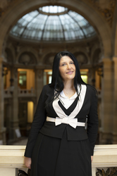 Ramona Ivan, Director Direcția Relații cu Instituțiile Naționale și Internaționale CEC Bank, vine la Maratonul Fondurilor Europene